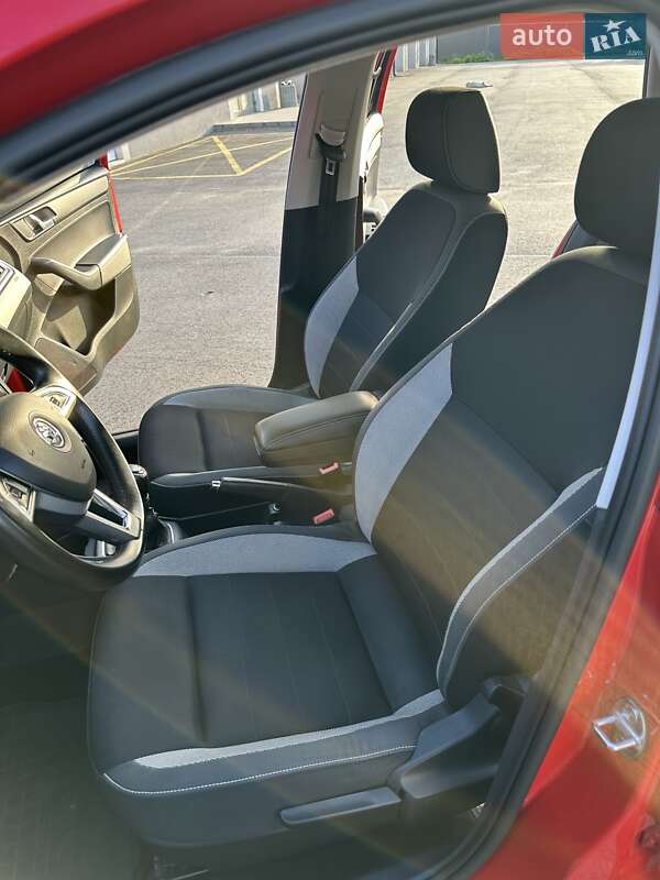Хэтчбек Skoda Spaceback 2016 в Виннице