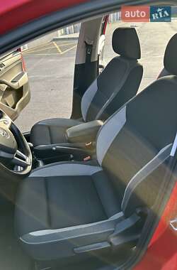 Хэтчбек Skoda Spaceback 2016 в 