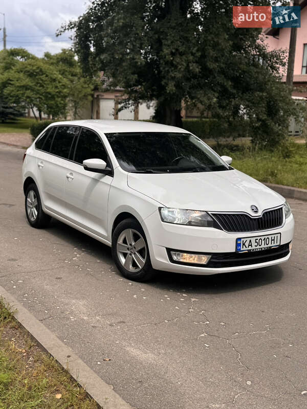 Хэтчбек Skoda Spaceback 2017 в 