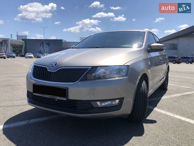 Хэтчбек Skoda Spaceback 2017 в 