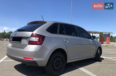 Хэтчбек Skoda Spaceback 2017 в 