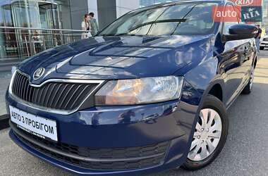 Хэтчбек Skoda Spaceback 2017 в Киеве