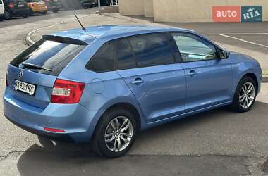 Хэтчбек Skoda Spaceback 2015 в 