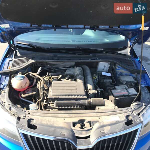 Хэтчбек Skoda Spaceback 2015 в Запорожье