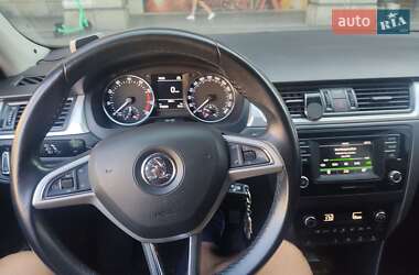 Хэтчбек Skoda Spaceback 2016 в 