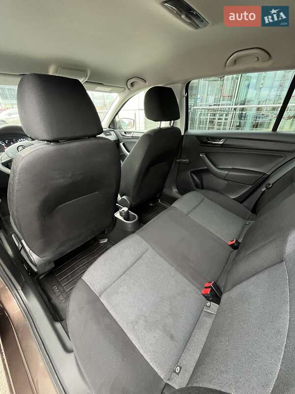 Хэтчбек Skoda Spaceback 2018 в Киеве фото 10 Хэтчбек Skoda Spaceback 2018 в Киеве