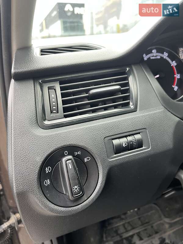 Хэтчбек Skoda Spaceback 2018 в Киеве фото 18 Хэтчбек Skoda Spaceback 2018 в Киеве