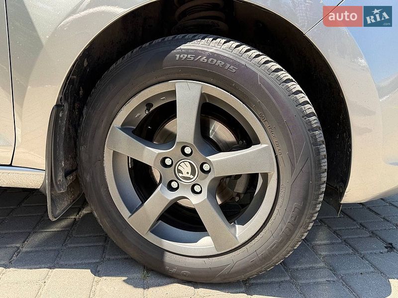 Хэтчбек Skoda Spaceback 2015 в Одессе