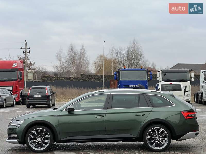 Skoda Superb Scout 2021