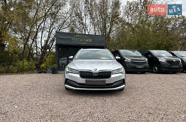 Универсал Skoda Superb Scout 2020 в 