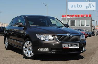 Седан Skoda Superb 2011 в Киеве