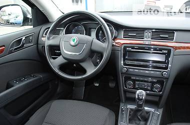 Седан Skoda Superb 2011 в Киеве