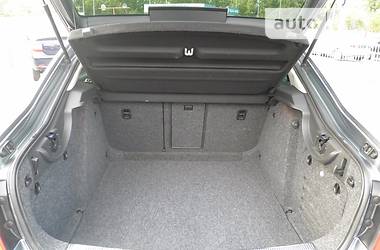 Седан Skoda Superb 2012 в 