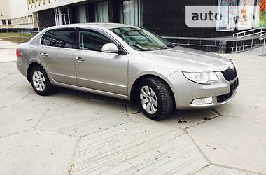 Седан Skoda Superb 2011 в 