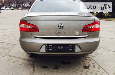 Седан Skoda Superb 2011 в 