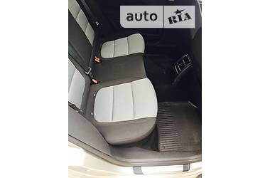 Седан Skoda Superb 2011 в 