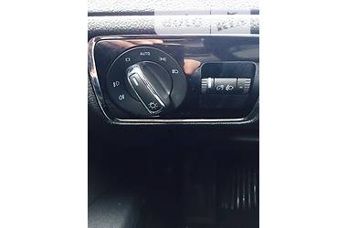 Седан Skoda Superb 2011 в 
