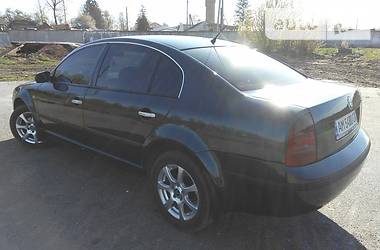 Седан Skoda Superb 2003 в Бердичеве