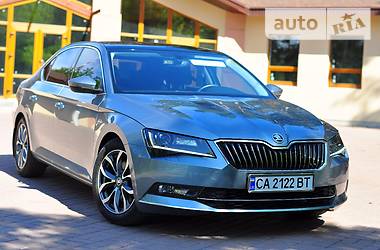 Седан Skoda Superb 2016 в Черкассах