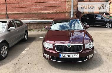 Седан Skoda Superb 2010 в Харькове