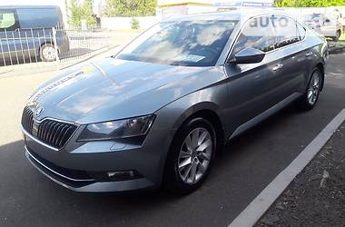 Лифтбек Skoda Superb 2015 в Кривом Роге