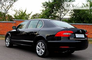 Седан Skoda Superb 2014 в Трускавце