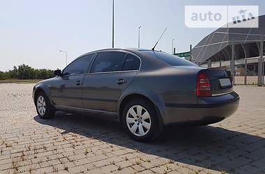 Седан Skoda Superb 2005 в Львові