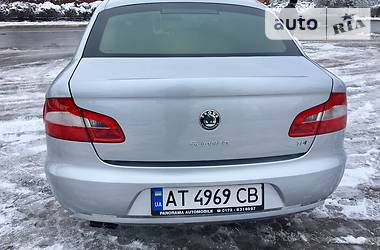 Седан Skoda Superb 2012 в Ивано-Франковске