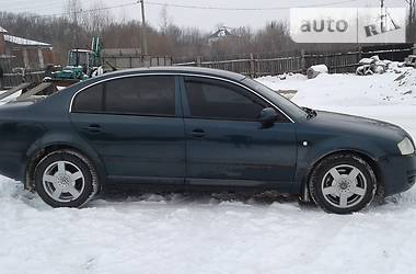 Седан Skoda Superb 2003 в Городенке