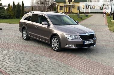 Универсал Skoda Superb 2011 в Луцке