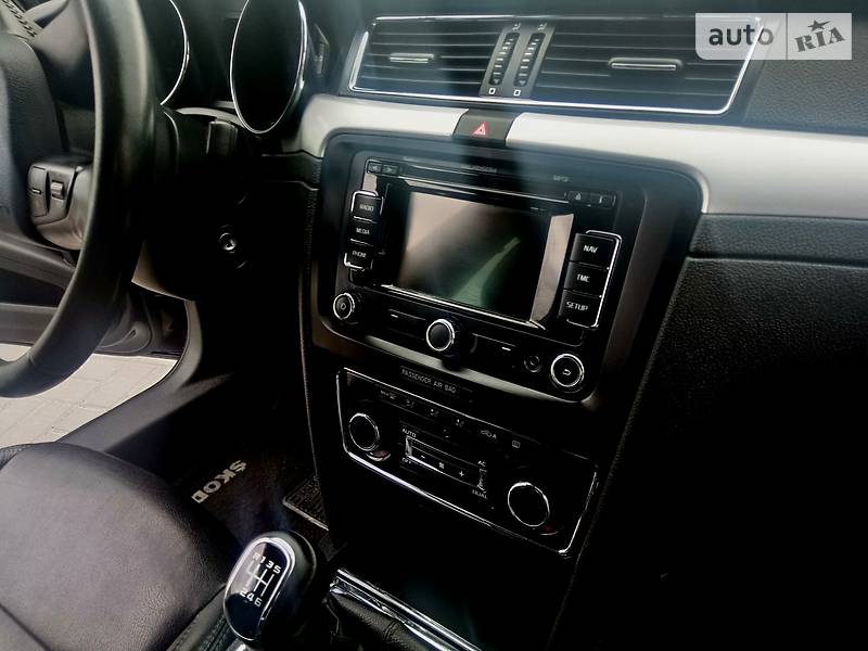 Лифтбек Skoda Superb 2012 в Мукачево