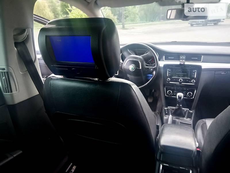 Лифтбек Skoda Superb 2012 в Мукачево
