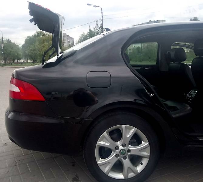 Лифтбек Skoda Superb 2012 в Мукачево