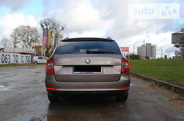 Универсал Skoda Superb 2013 в Львове