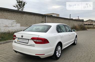 Седан Skoda Superb 2013 в Львове