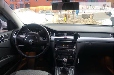 Седан Skoda Superb 2012 в Киеве