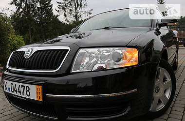 Седан Skoda Superb 2008 в Трускавце