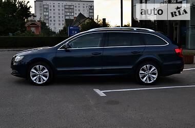 Универсал Skoda Superb 2015 в Луцке