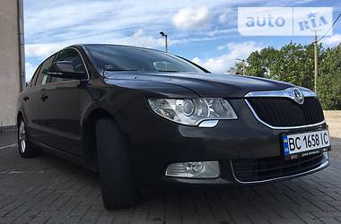 Седан Skoda Superb 2009 в Стрые