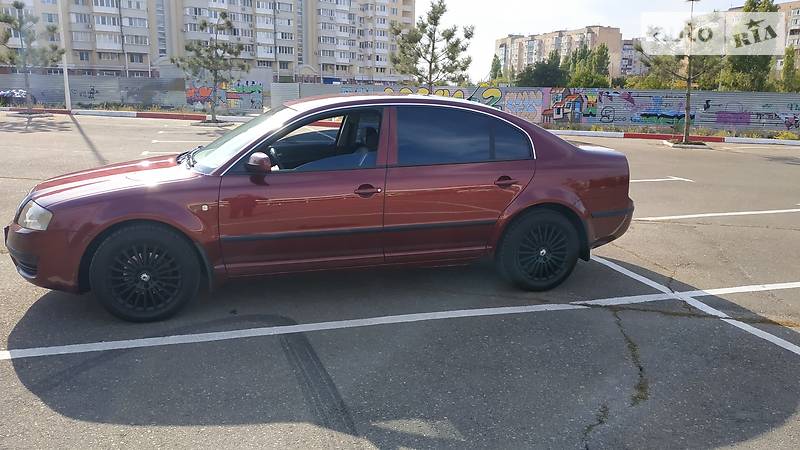 Седан Skoda Superb 2003 в Николаеве