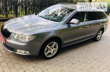 Универсал Skoda Superb 2011 в Сваляве