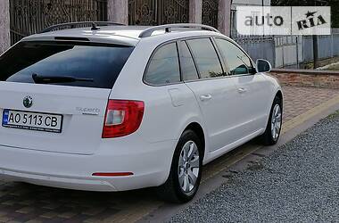 Универсал Skoda Superb 2011 в Виноградове