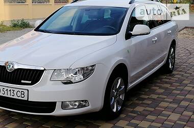 Универсал Skoda Superb 2011 в Виноградове