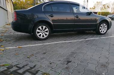 Седан Skoda Superb 2003 в Одесі