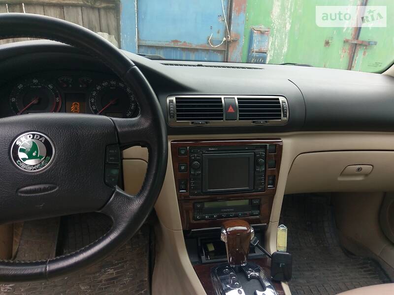 Седан Skoda Superb 2005 в Києві