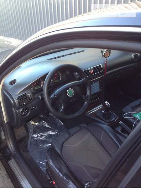Седан Skoda Superb 2003 в Миколаєві