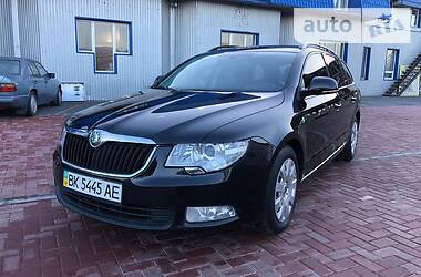 Універсал Skoda Superb 2011 в 