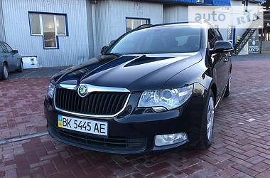 Універсал Skoda Superb 2011 в 