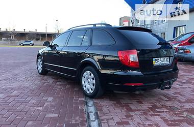 Універсал Skoda Superb 2011 в 