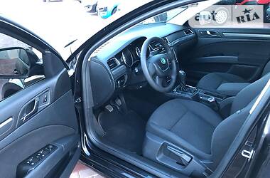 Універсал Skoda Superb 2011 в 